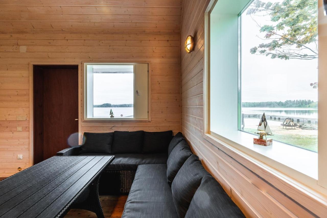 - Nõuni Yacht Club * Nouni
